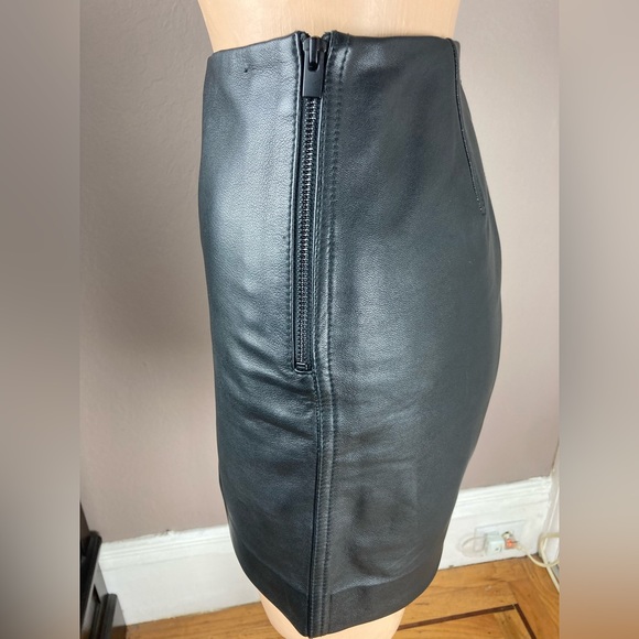 Aritzia Wilfred Free Black Leather (Real) Mini Skirt - Size 2 - Picture 5 of 15